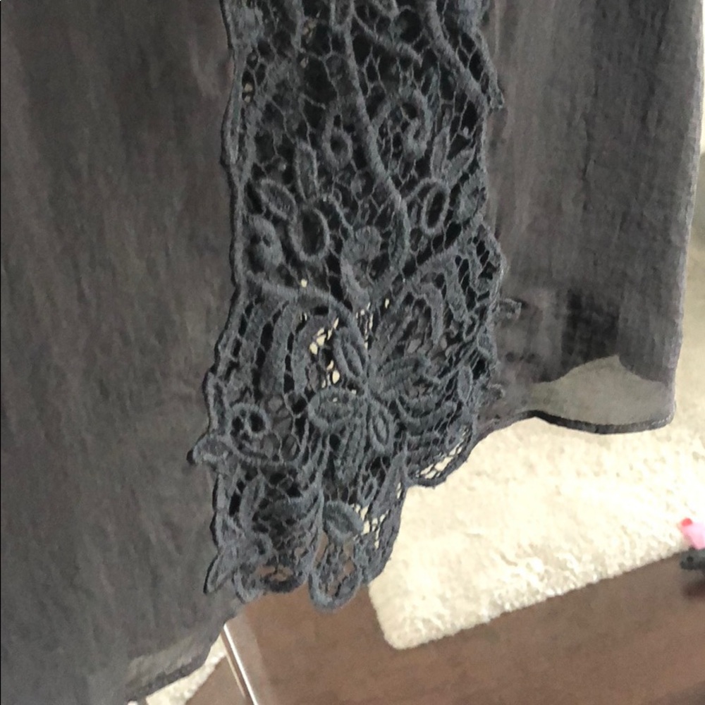 Black tank top blouse with lace middle! - Picture 4 of 6